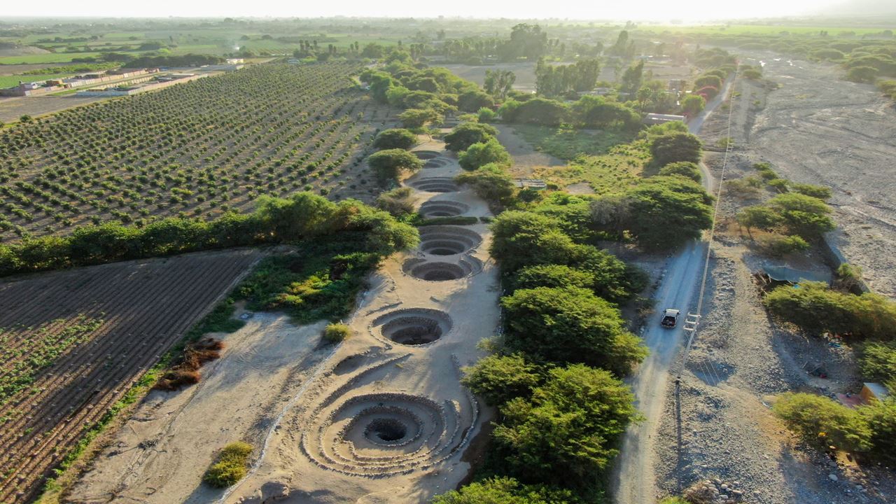 Acueductos De Cantalloc Y Los Paredones