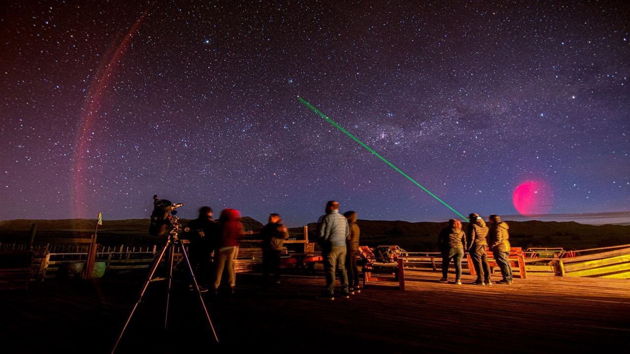 Observation Des Étoiles À El Calafate