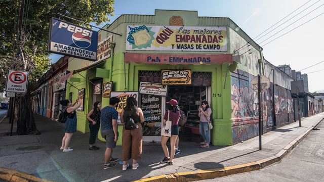 Matta Sur Neighborhood - Local And Authentic Santiago