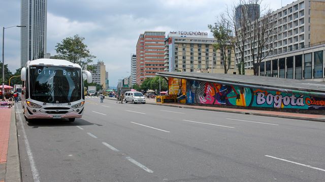 Bogotá No Seu Ritmo: Ônibus Turístico Hop On Hop Off