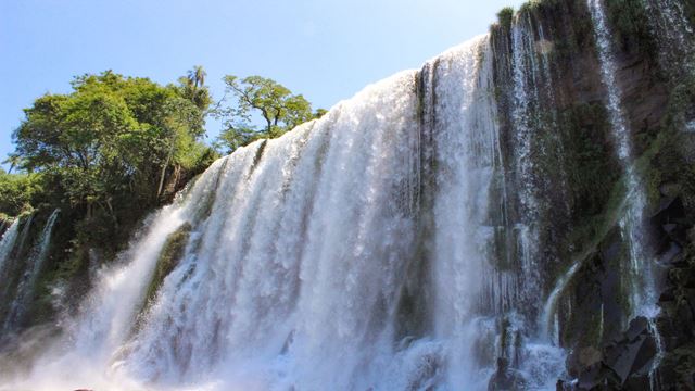 Iguazu-Wasserfälle Argentinische Seite Mit Grossem Abenteuer Bootsfahrt