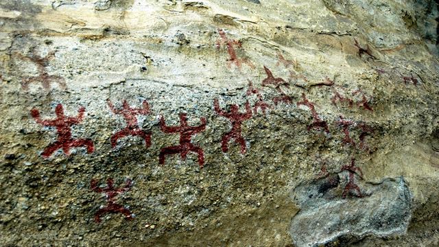 Tour De La Ville Avec Les Grottes De Walichu