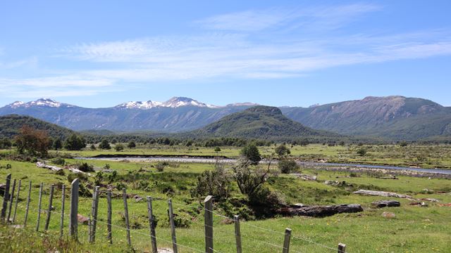 Coyhaique Esencial: Corazon De La Patagonia Aysen