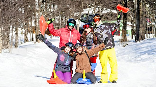 Día De Nieve En El Parque Invernal Piedras Blancas