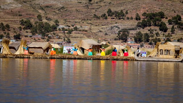 Uros Und Taquile Schwimmende Inseln