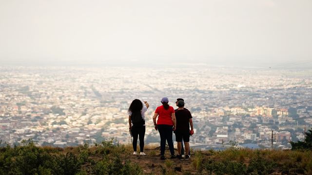 Visite De La Ville Depuis L`Aéroport