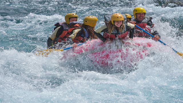 Rafting Sur La Rivière Chimehuin