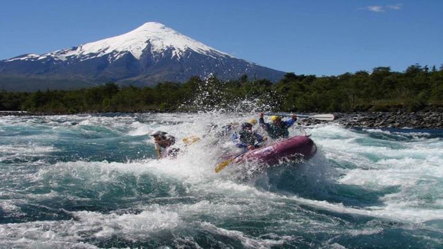 Aventura Acuática, Desafía Los Rápidos Del Rio Petrohué