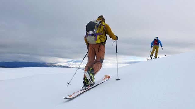 Ski Touring In Valle Escondido