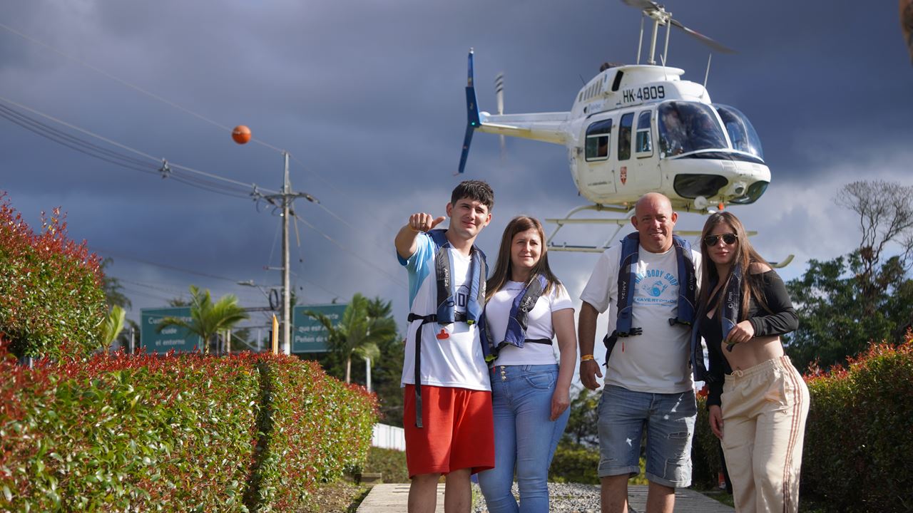 Sobrevuelo Por Medellín, La Ciudad De La Eterna Primavera