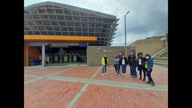 Tour Ciudad Bolívar En Transmicable